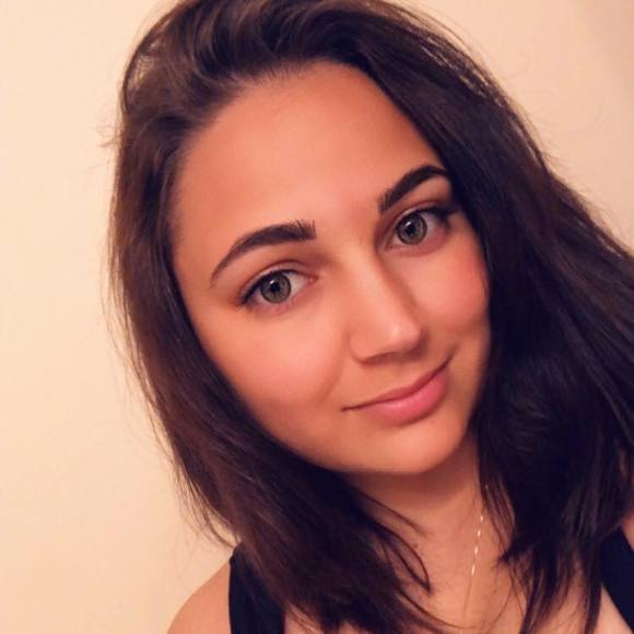 Meet your Posher, Victoria - Picture 1 of 1